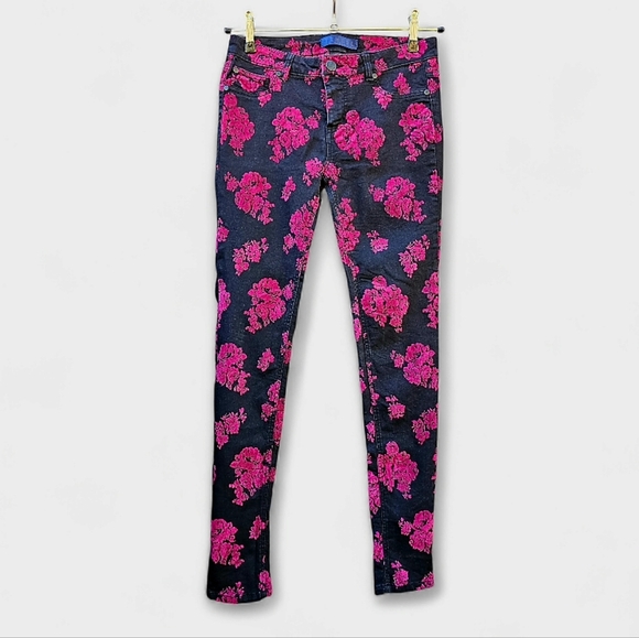 Tinsel Denim Couture Floral Skinny Jeans in Black and Fuschia,  Size 27 - Picture 2 of 7